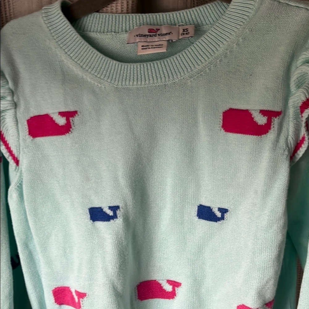 Vineyard Vines Women's Light Green Sweater with Pink and Blue Whales